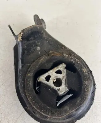 Volvo V50 Engine mount bracket 349242L1 4508P112M