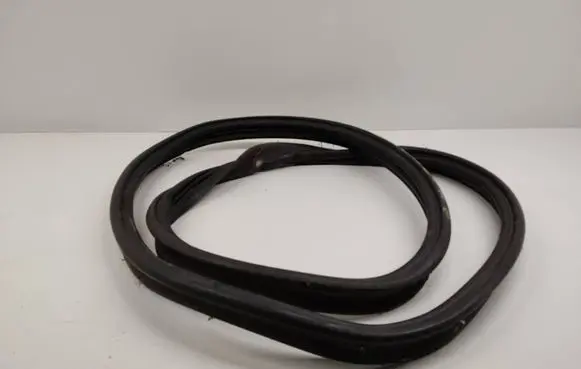 Mini One - Cooper F56 F55 Trunk rubber seal (body) 
