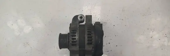 Toyota Auris 150 Generator/alternator 27060-0R011