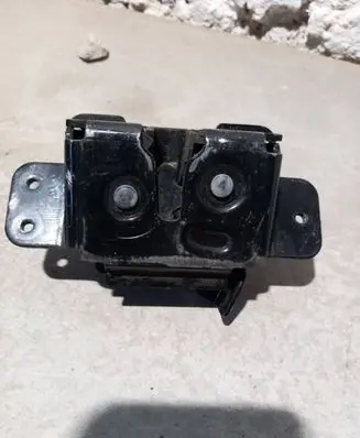 Dodge Caliber Tailgate/trunk/boot lock/catch/latch 176AAA