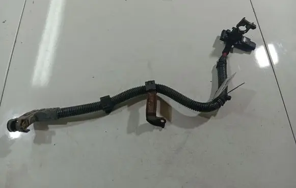 Toyota Corolla Verso AR10 Positive cable (battery) 8282320090