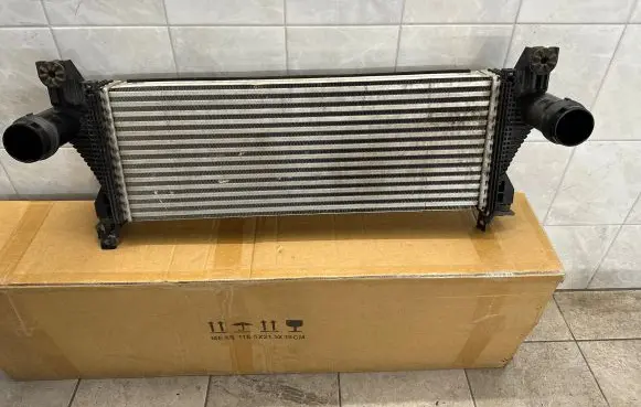 Ford Ranger Intercooler radiator JB3G-6K775-AC