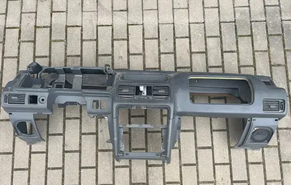 Mitsubishi Pajero Dashboard 