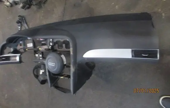 Audi A6 S6 C6 4F Dashboard