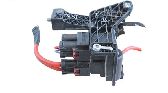 BMW M4 F82 F83 Current control relay 9356159