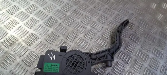 Volkswagen Cross Polo Accelerator throttle pedal 0280755067 6Q2721503E