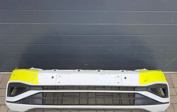 Volkswagen PASSAT B8 Front bumper 3G0807221