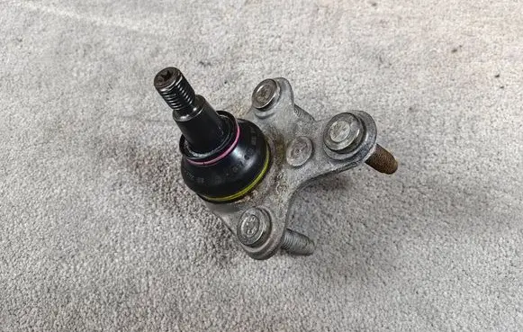 Volkswagen Golf VII Front ball joint 3c0407366b 3c0366b