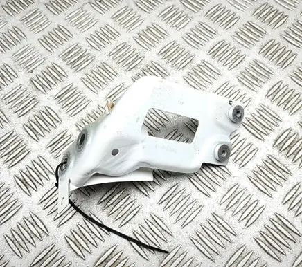 BMW X6 G06 Fender mounting bracket 7472596