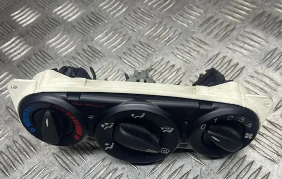Ford Focus Climate control unit 98AB8C419
