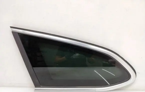 Volvo V60 Rear side window 43R001667 E000001