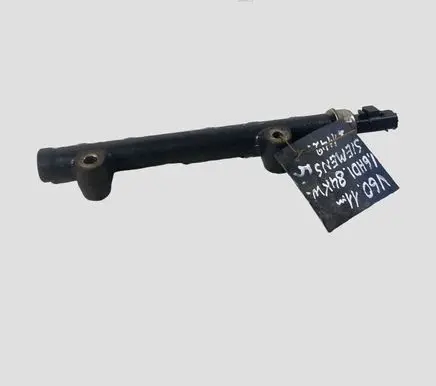 Volvo V60 Fuel main line pipe 9685297580 28497Z01 112010939