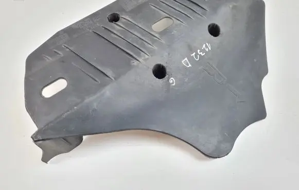 BMW 2 F22 F23 Rear underbody cover/under tray 6796138 33326796138