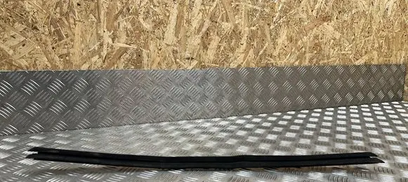 Lexus UX Rubber seal front door window/glass