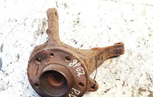 Opel Vivaro Front wheel hub