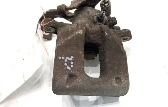 Toyota Auris E180 Rear brake caliper 