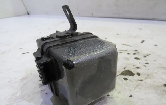 Hyundai i20 (GB IB) Relay mounting block GMAUTO4574097