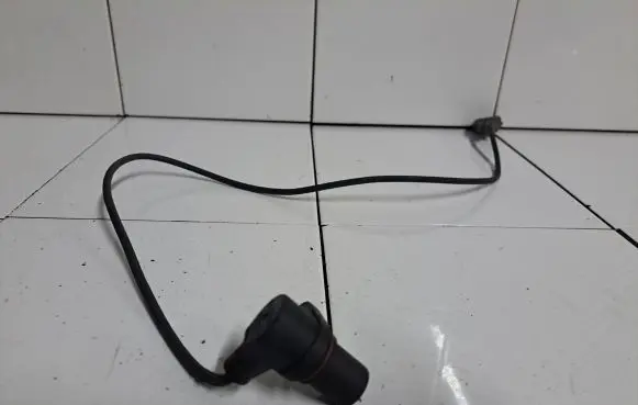 Audi A6 S6 C5 4B Crankshaft position sensor 0281002223