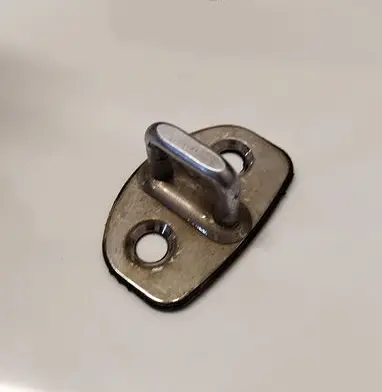 Skoda Octavia Mk2 (1Z) Front door lock loop/hook striker 6Y0837033C