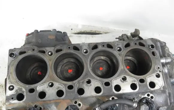 Mercedes-Benz Vario Engine block OM904LAII1 OM904908