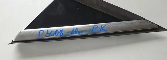 Peugeot 3008 I Front door glass trim molding 96842433XY