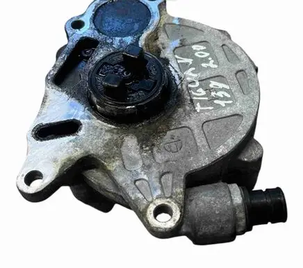 Volkswagen Tiguan Vacuum pump 03L145100