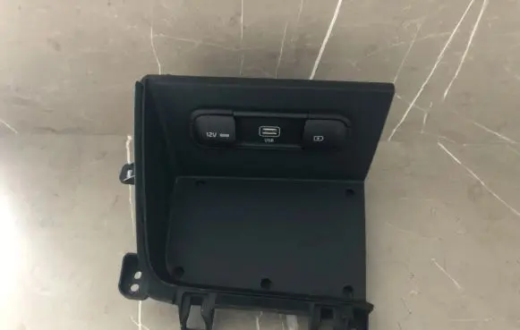 KIA Niro USB socket connector 96125M6110 84632G5900