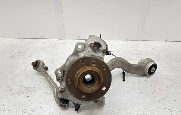 BMW 4 F36 Gran coupe Front wheel hub spindle knuckle 198788 6854724 6854728