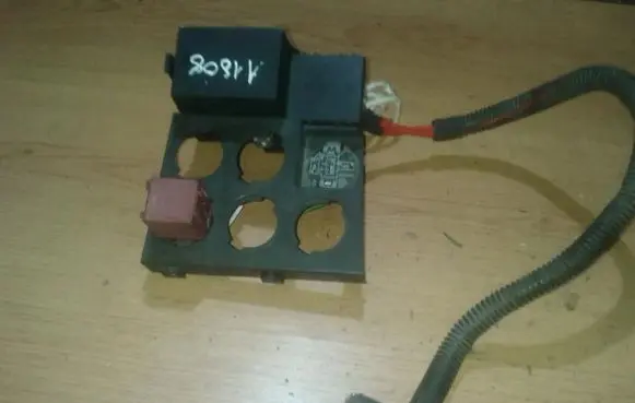 Peugeot 306 Fuse box set 9611447480