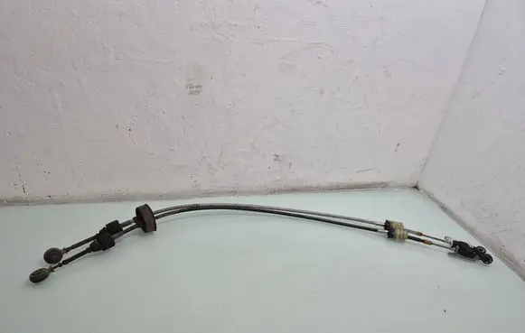 Gear shift cable linkage