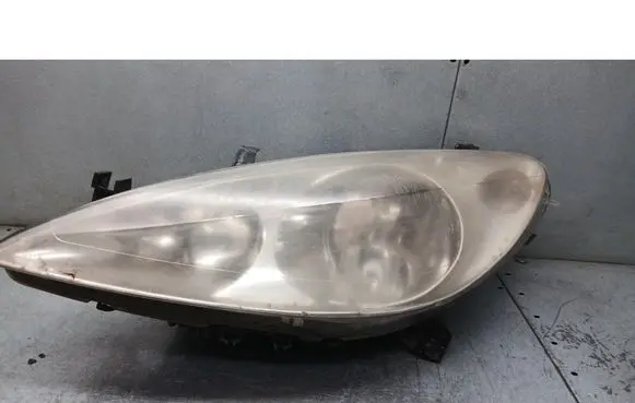 Peugeot 307 CC Front reflector 