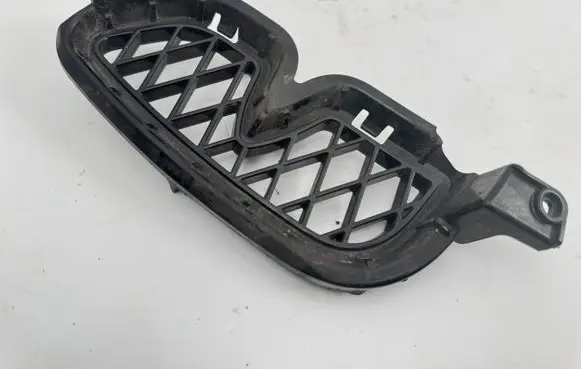 Genesis GV80 Front bumper lower grill 86543T6000