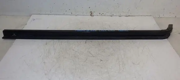 Opel Vivaro Sliding door middle roller runner 