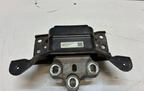 Skoda Superb B8 (3V) Gearbox mount 3Q0199555H
