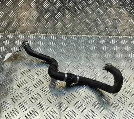 Volvo XC40 Engine coolant pipe/hose 32138727