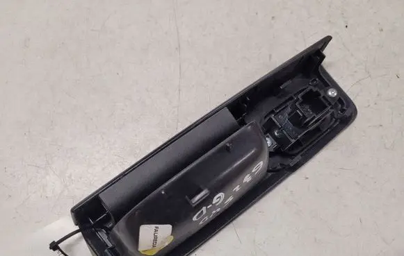 Volvo S40 Electric window control switch 8679477 30658449
