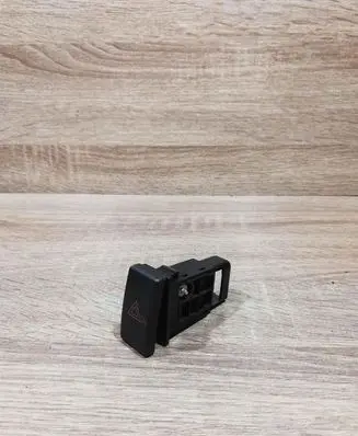 Toyota Avensis T250 Hazard light switch 157963 TR9503