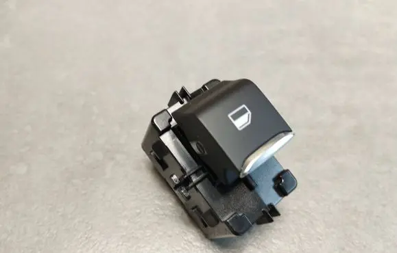 Volkswagen Amarok II Quarter vent window switch N1XT14529BAW