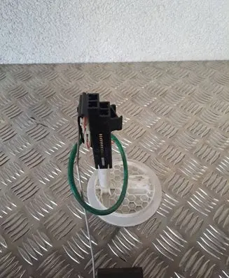 Fuel level sensor