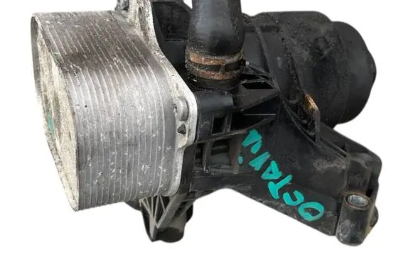 Skoda Octavia Mk3 (5E) Oil filter mounting bracket 03N117021