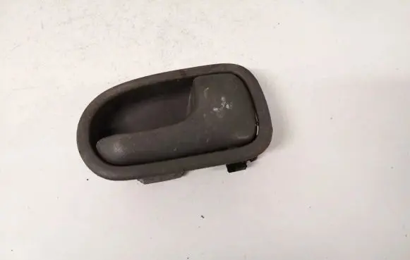 Mazda 626 Front door interior handle dh22i