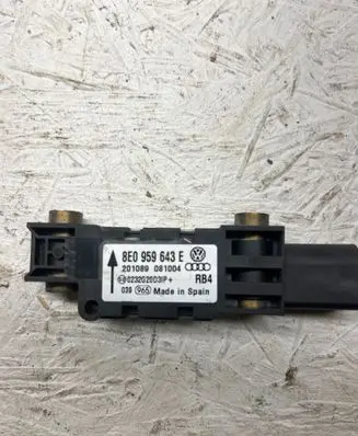 Audi A4 S4 B6 8E 8H Airbag deployment crash/impact sensor 8E0959643E
