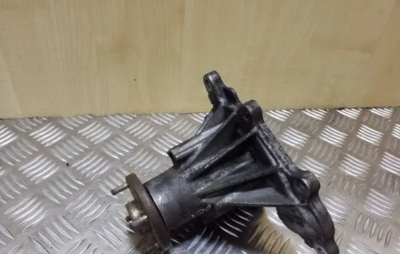 Nissan Navara D40 Water pump