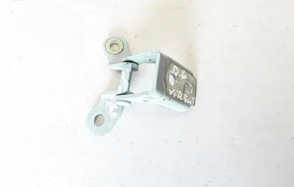 Renault Twingo III Rear door upper hinge 824000630R