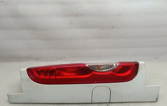 Renault Trafic II (X83) Rear/tail lights 93857722