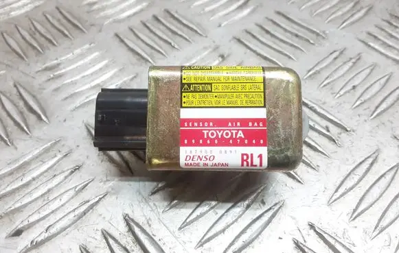 Toyota Prius (XW20) Airbag deployment crash/impact sensor 8986047040