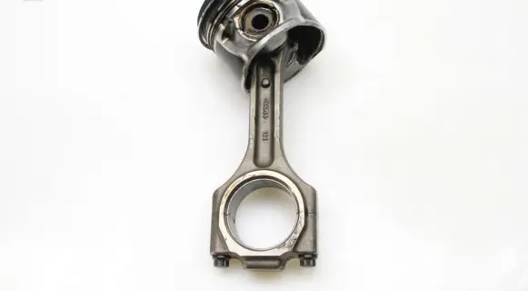 Hyundai Santa Fe Piston with connecting rod