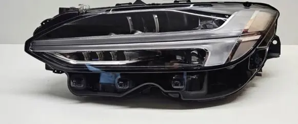 Volvo S90, V90 Headlight/headlamp 32404735