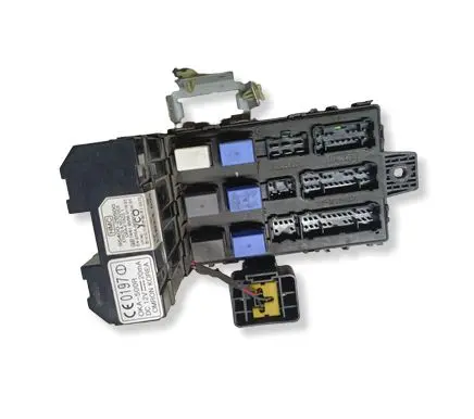 Hyundai Santa Fe Fuse module 9540026500 DKA500B