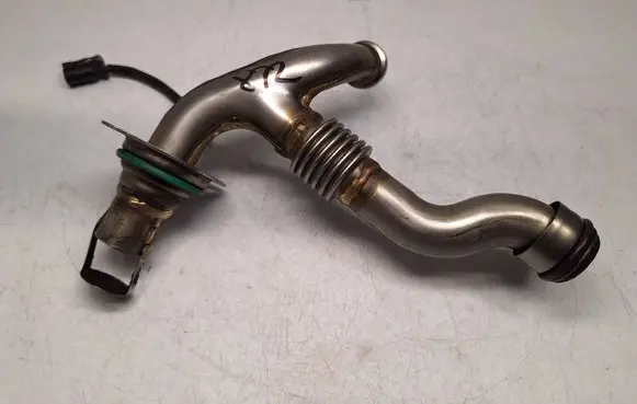 BMW 5 F10 F11 EGR valve line/pipe/hose 11617807481
